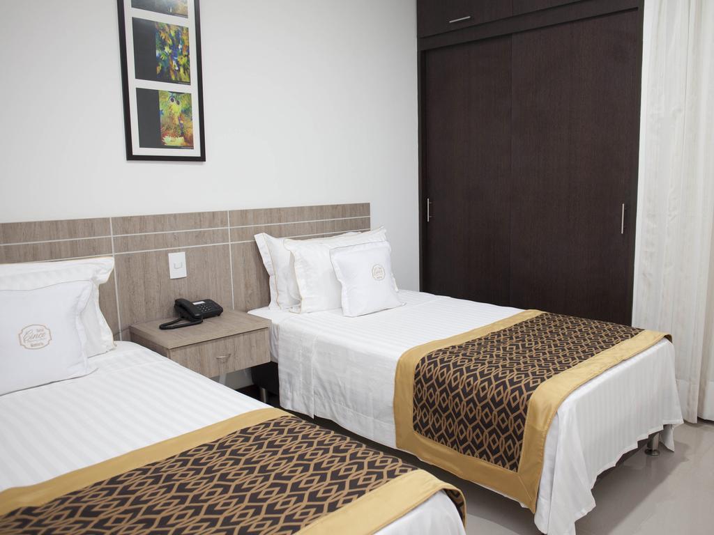 Hotel Cinco Montería Kamer foto