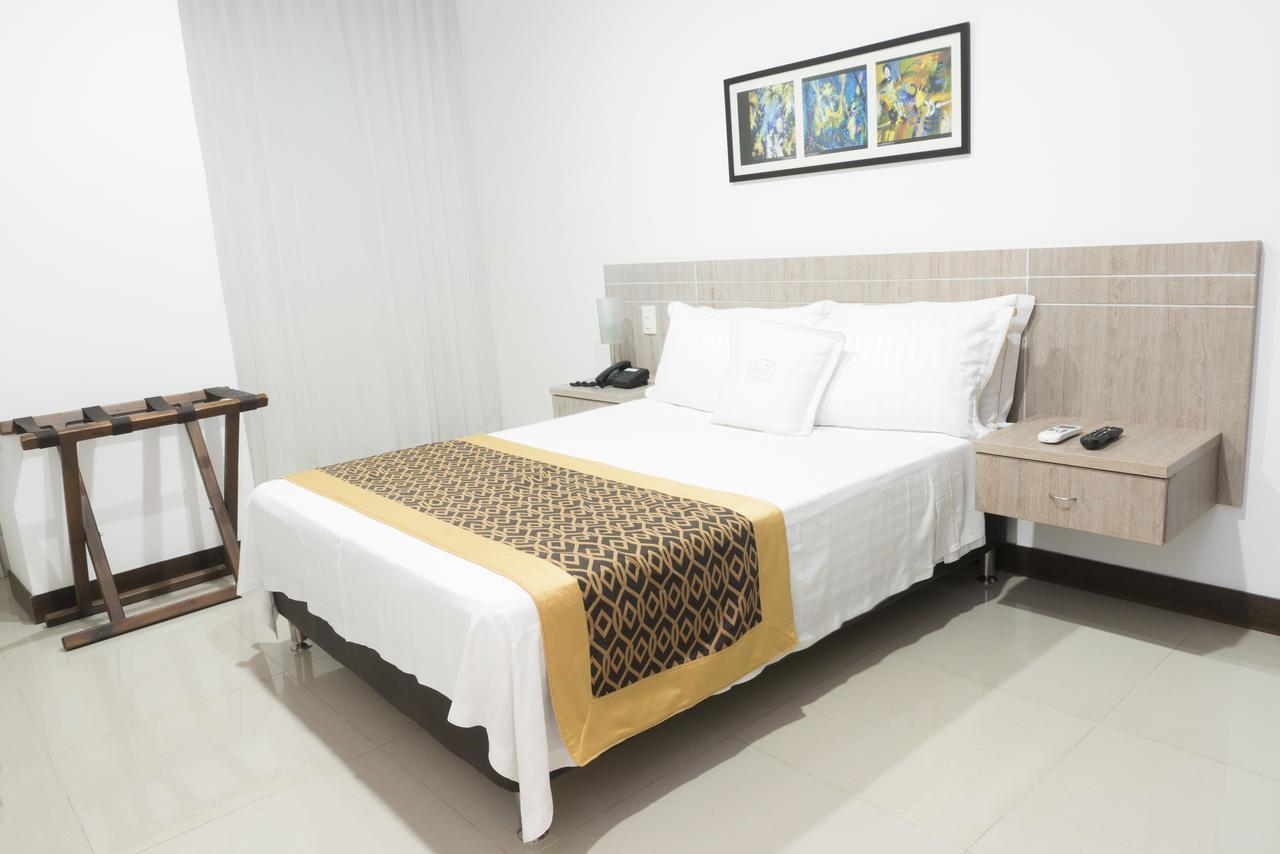 Hotel Cinco Montería Buitenkant foto