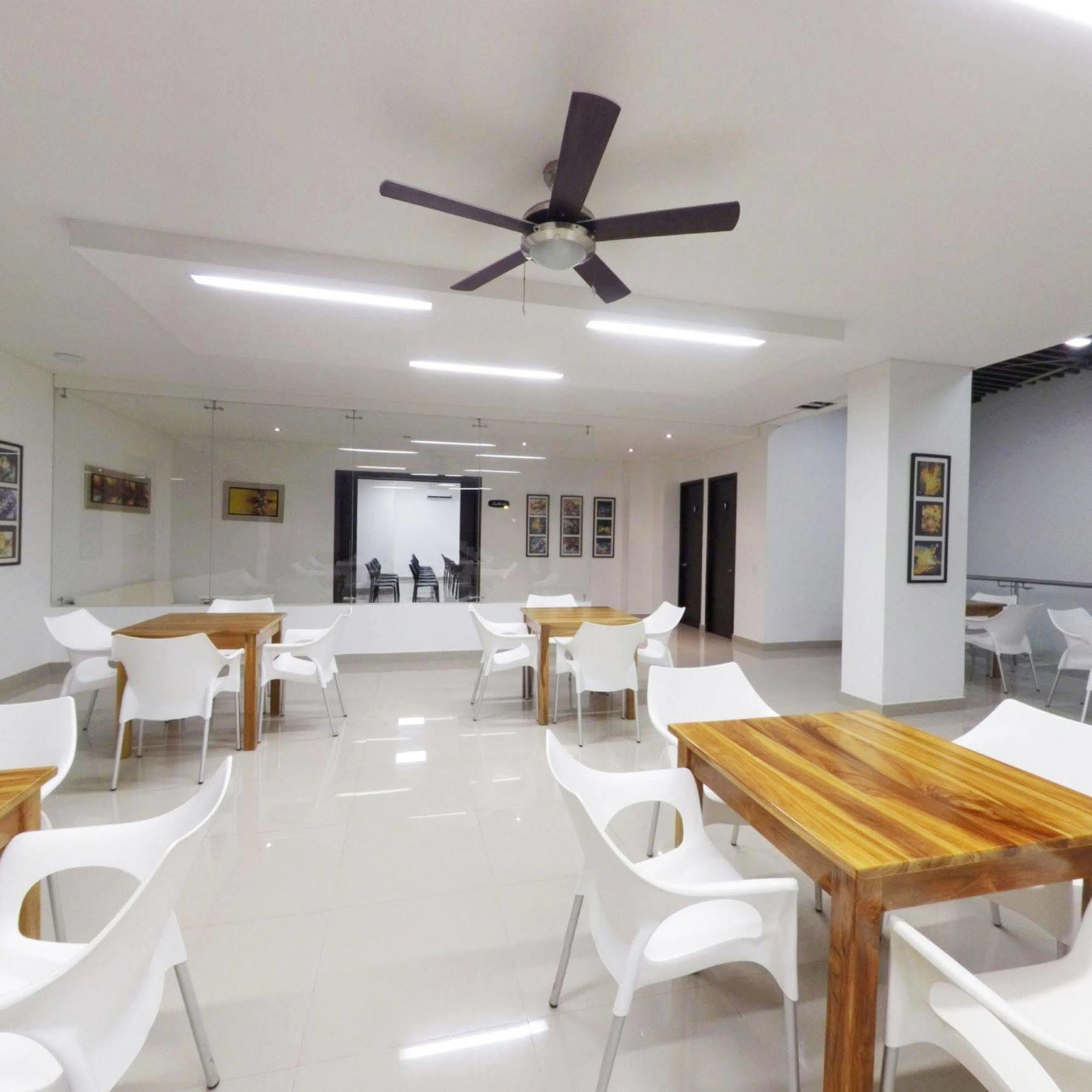 Hotel Cinco Montería Buitenkant foto