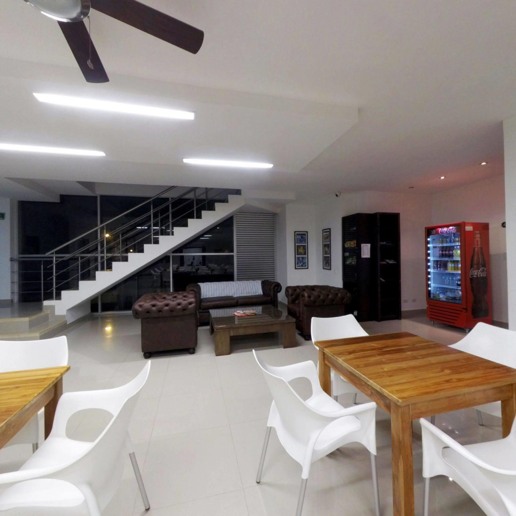 Hotel Cinco Montería Buitenkant foto