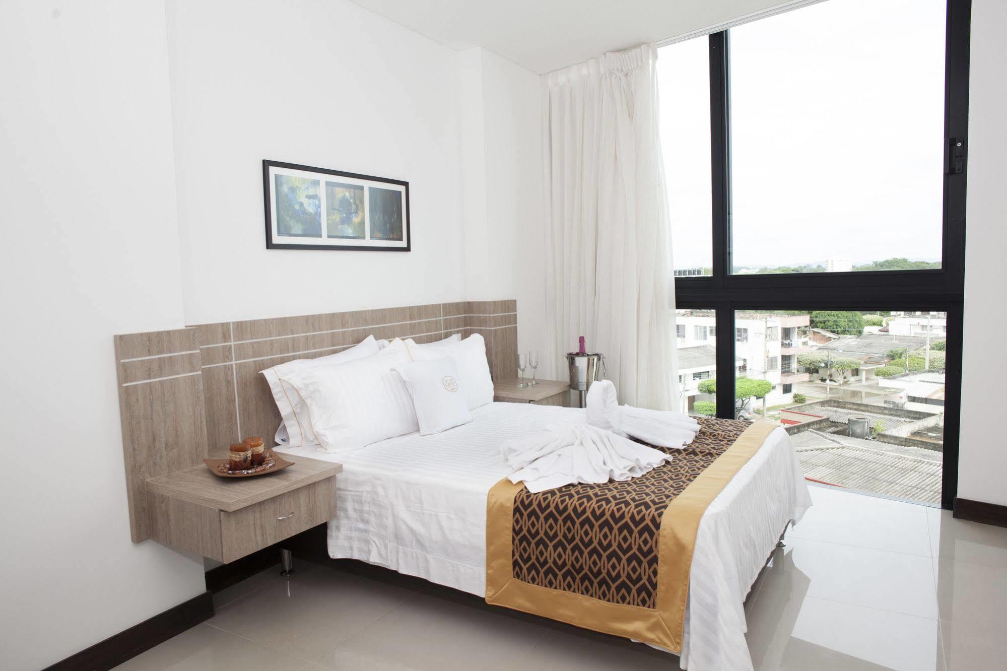 Hotel Cinco Montería Buitenkant foto